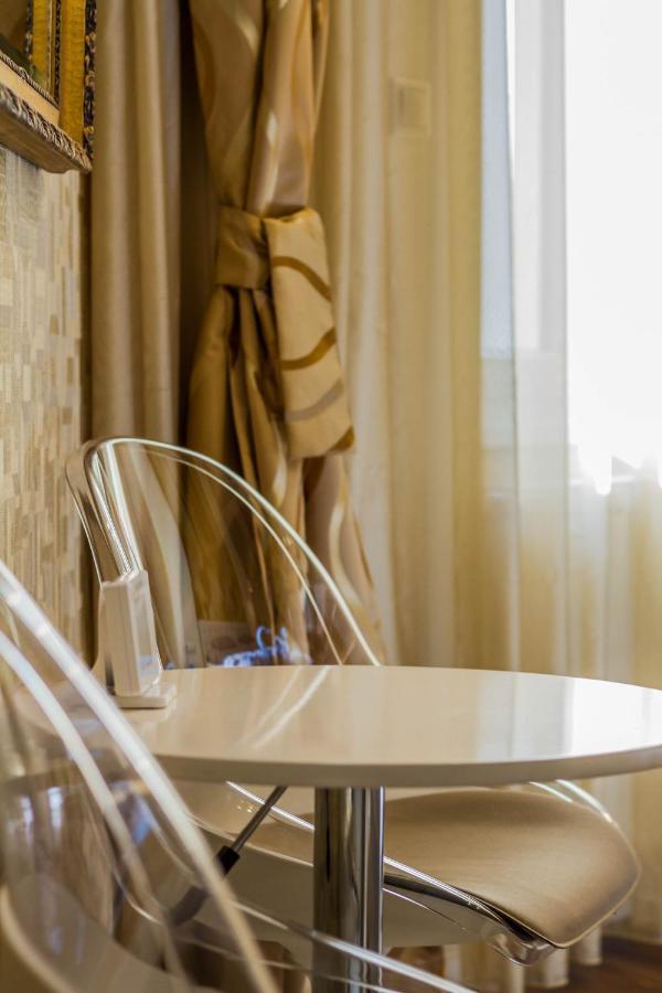 Chain Bridge Studio Apartment Budapest Eksteriør billede