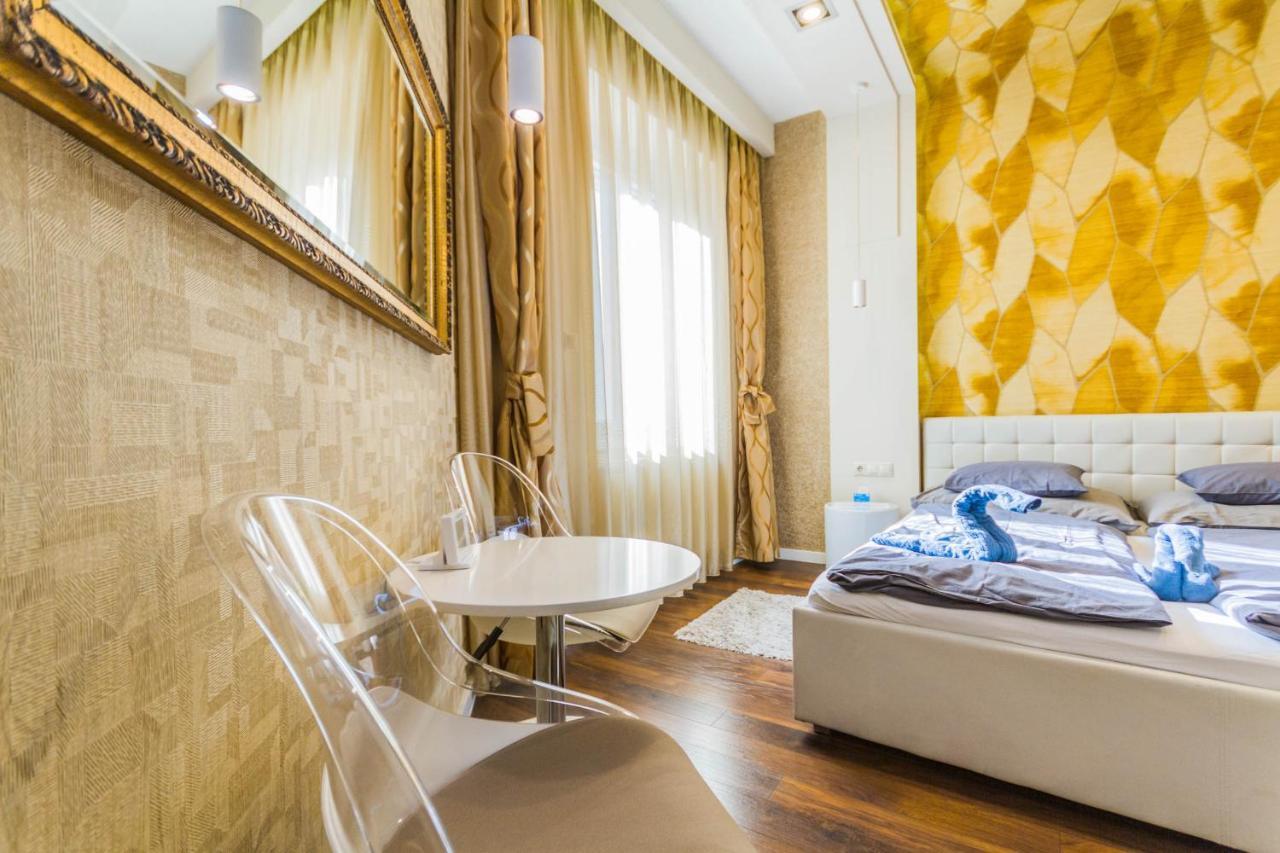 Chain Bridge Studio Apartment Budapest Eksteriør billede