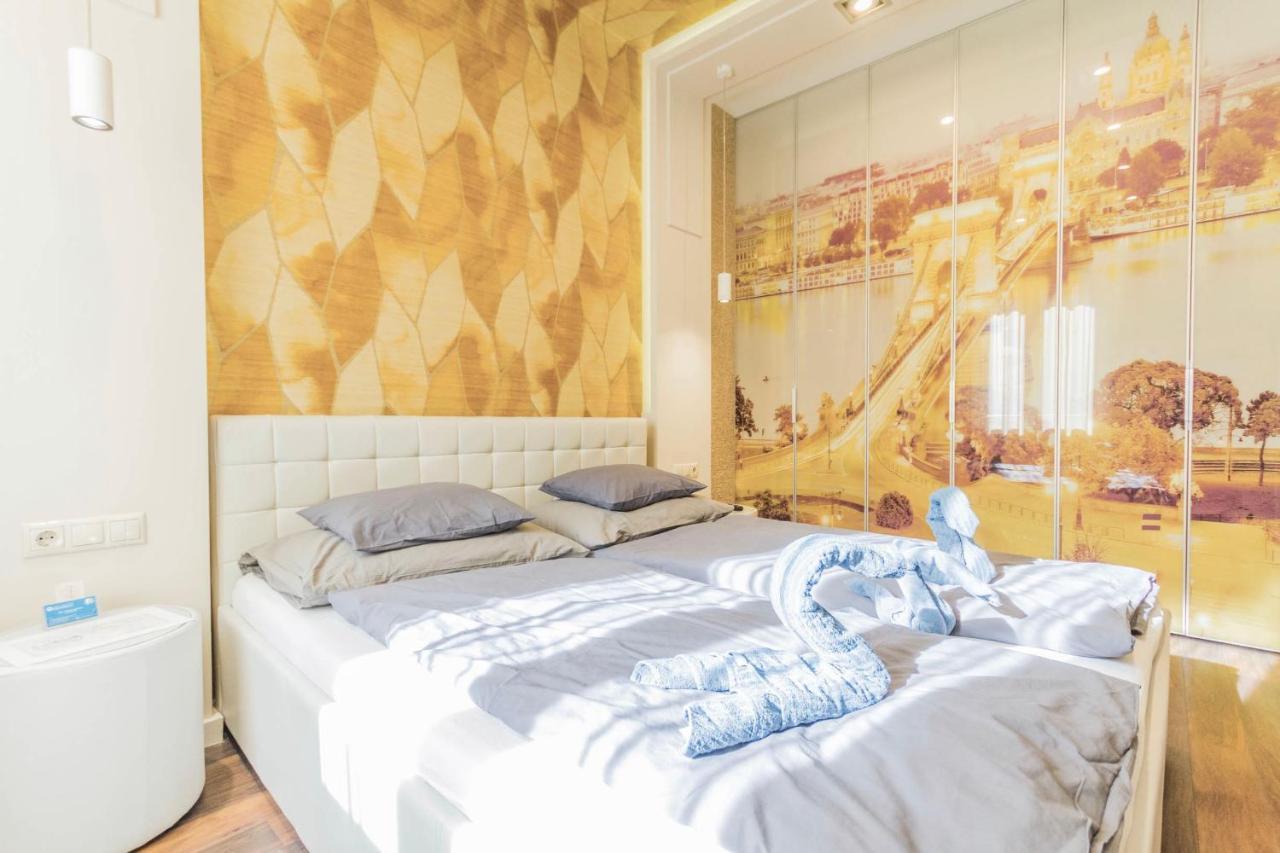 Chain Bridge Studio Apartment Budapest Eksteriør billede